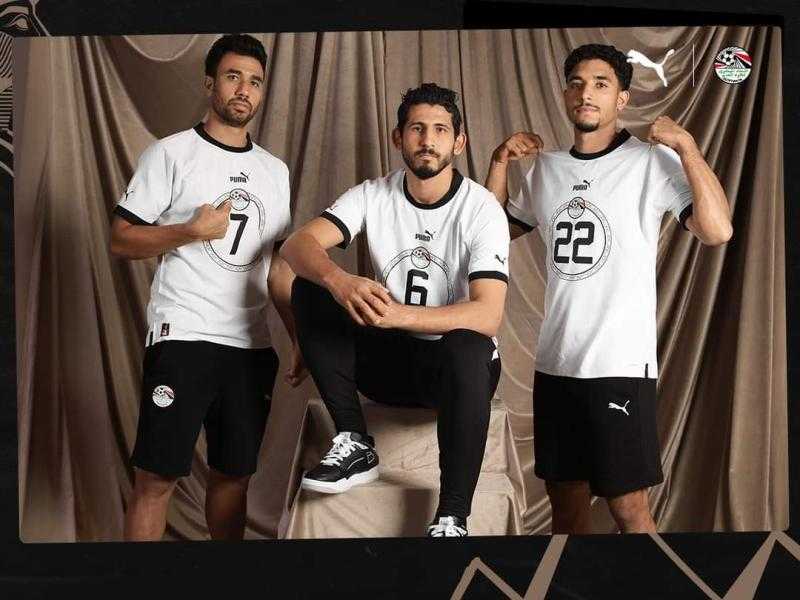 الاتحاد المصري يعلن قميص منتخب مصر الجديد