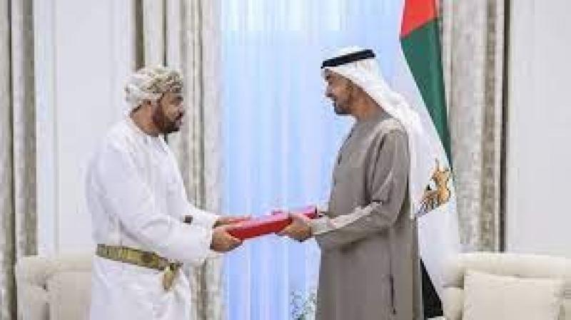 الشيخ محمد بن زايد : نسعى لتعزيز العلاقات بين دولة الإمارات وسلطنة عمان في مختلف المجالات