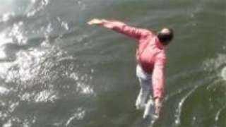 مصرع شاب ألقى بنفسه في نهر النيل بـ أبو النمرس