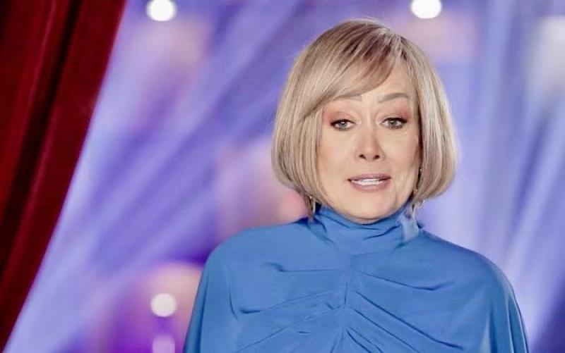 هالة فاخر: «كان لازم أقلع الحجاب علشان أشتغل»