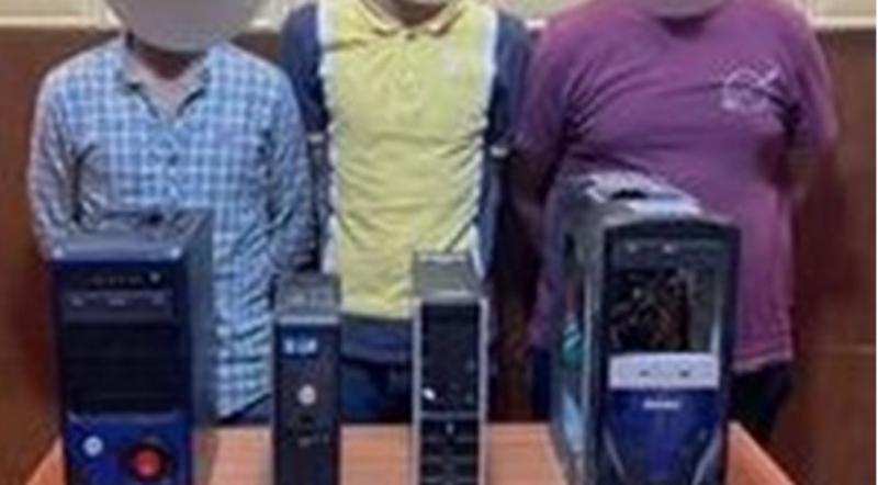 المتهمين والمضبوطات 