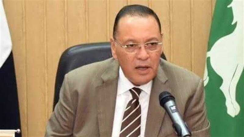 استعدادا للعام الدراسي.. محافظ الشرقية: توزيع الكتب دون انتظار سداد المصروفات «فيديو»