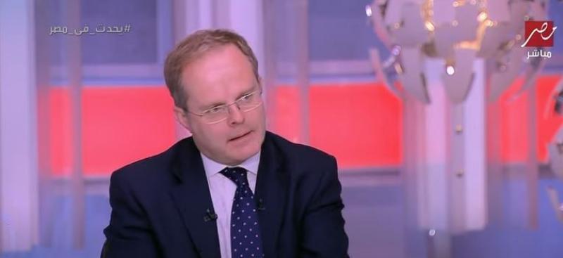 هل يشجع السفير البريطاني بمصر الزمالك أم الأهلي؟.. رد غير متوقع «فيديو»