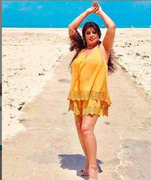 فيفي عبده تثير الجدل على السوشيال ميديا بسبب عمرو دياب