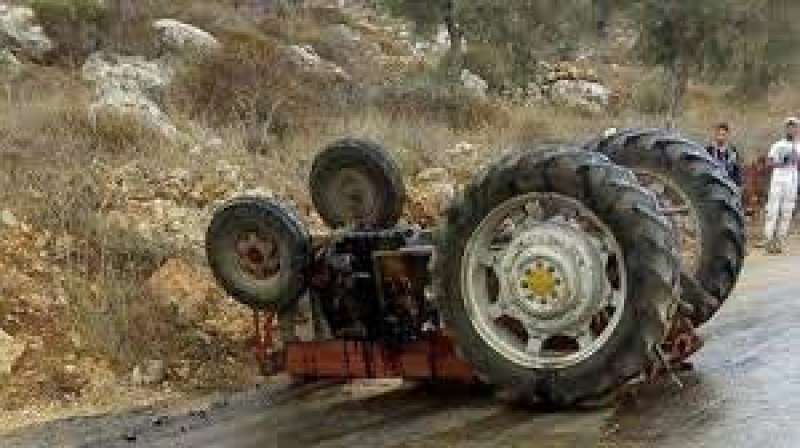 نقلاب جرار زراعي