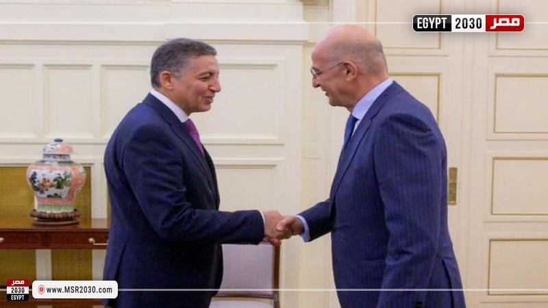 السفير المصري في أثينا يلتقي وزير خارجية اليونان