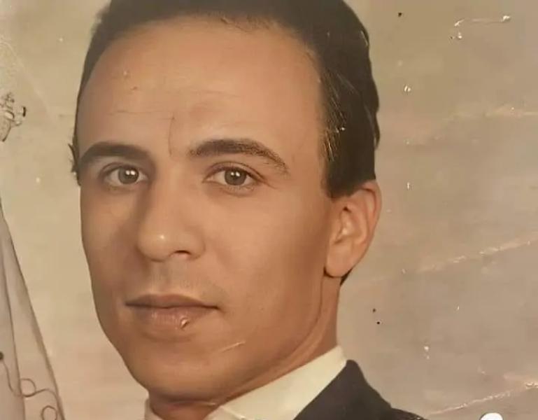 أستاذ هشام 