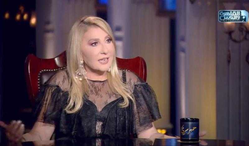 نادية الجندي: «والدي رفض دخولي التمثيل لأنه متدين»