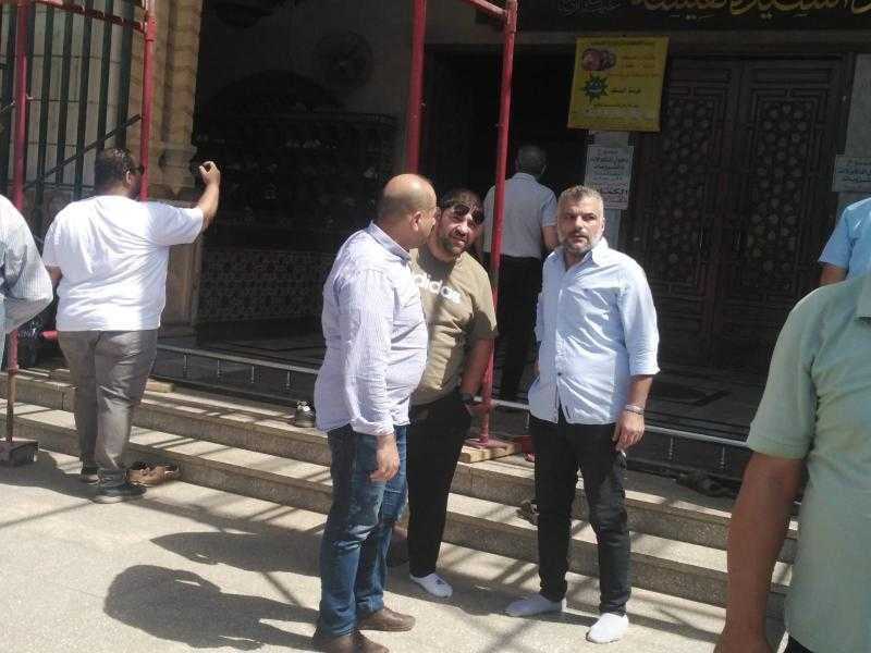 تشييع جثمان المخرج عبد اللطيف زكي من مسجد السيدة نفيسة لمثواه الأخير