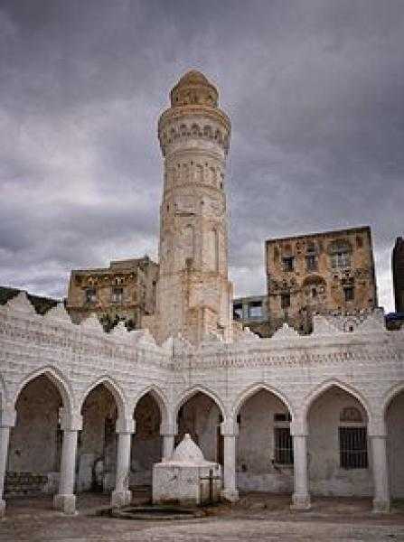 موعد آذان الظهر