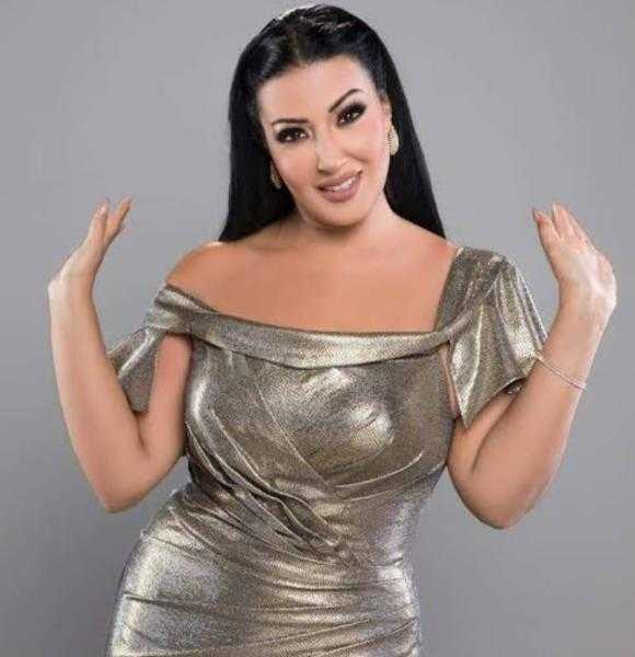 سمية الخشاب تبدأ تصوير «التاروت»