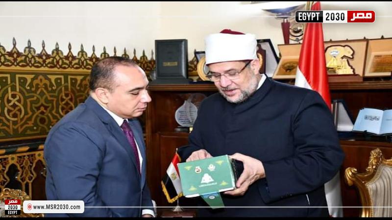 وزير الأوقاف خلال اللقاء