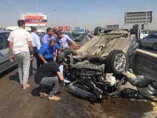 إصابة 5 أشخاص في حادث سير بطريق أسيوط الغربي