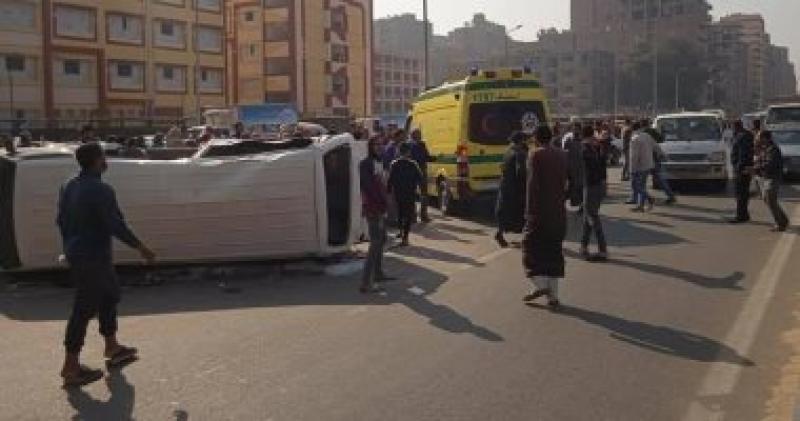 حادث انقلاب ميكروباص 