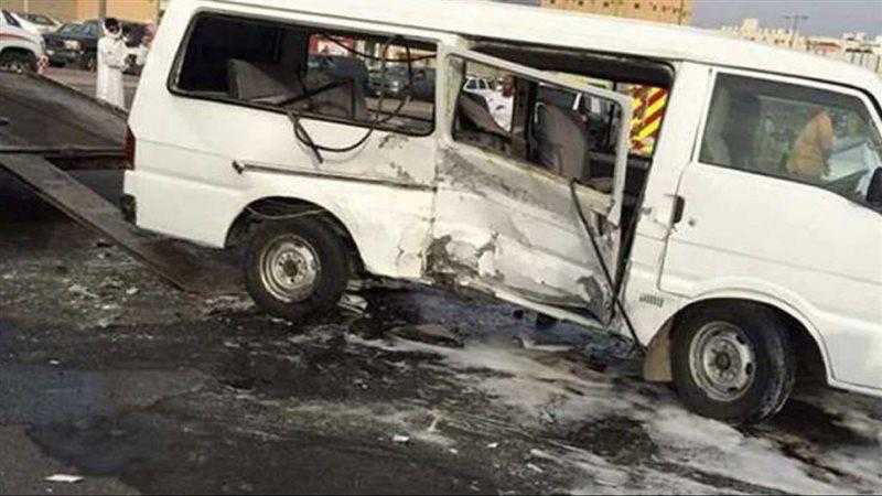 إصابة 13 شخصا فى تصادم سيارتين بطريق ”القاهرة - الإسماعيلية” الصحراوى