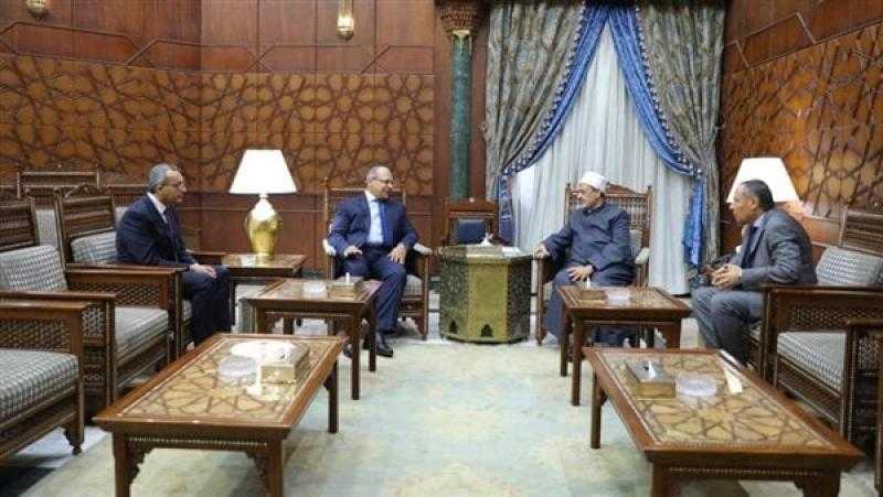 «الطيب»: التعليم يأتى على رأس أولويات الأزهر للنهوض بالقارة الإفريقية