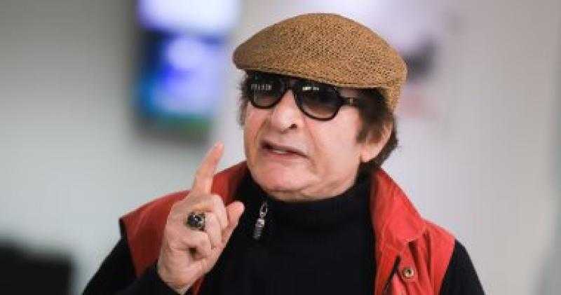 محيي إسماعيل بمهرجان الإسكندرية: مفصل بدلة جديدة وجزمتى واسعة ومش لاقى فرش.. فيديو