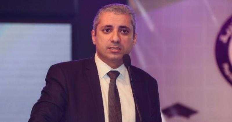 نقيب صيادلة الإسكندرية يكشف تفاصيل صادمة عن وفاة طفلتين بسبب حقنة مضاد حيوي «فيديو»
