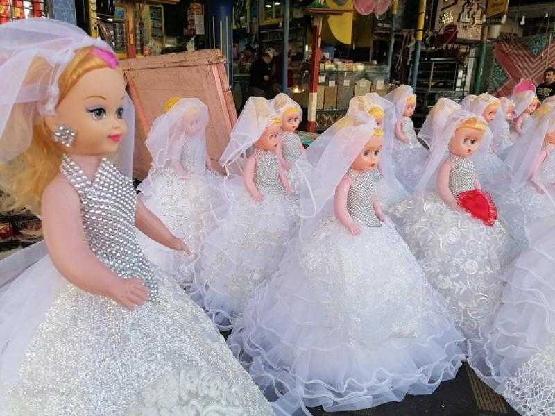 داعية يكشف حكم التهادي بعروسة المولد «فيديو»