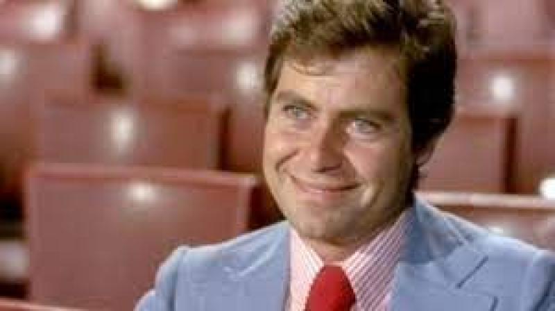 حسين فهمي: كان هناك ألغام أثناء تصوير «الرصاصة لا تزال في جيبي».. وفقدنا 2 من العمال