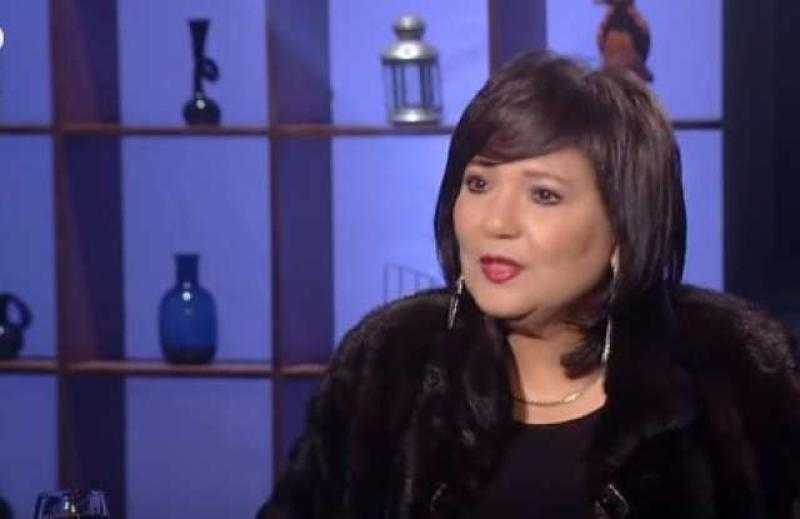 زواج الفنانة عايدة رياض من الكابتن حسن شحاتة يشعل السوشيال ميديا.. اعرف الحقيقة