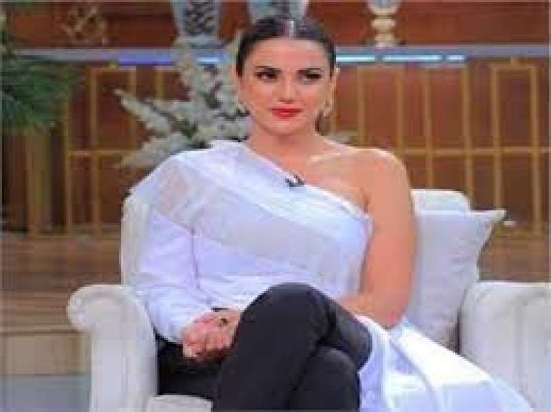 الفنانة درة 