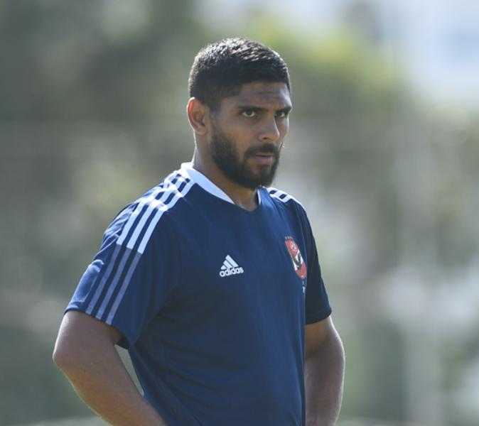 شادي حسين يعود إلى قائمة الأهلي في مواجهة سيراميكا