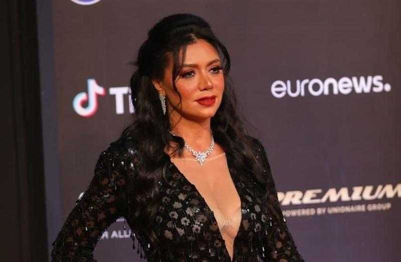 رانيا يوسف تثير الجدل على السوشيال ميديا بسبب صورة