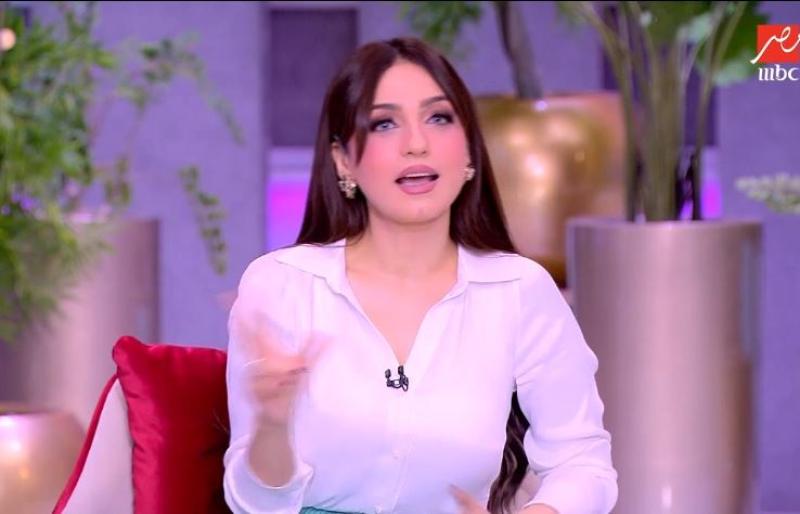 ياسمين عز: اوعي تقولي لجوزك خد كيس الزبالة في إيدك وأنت نازل