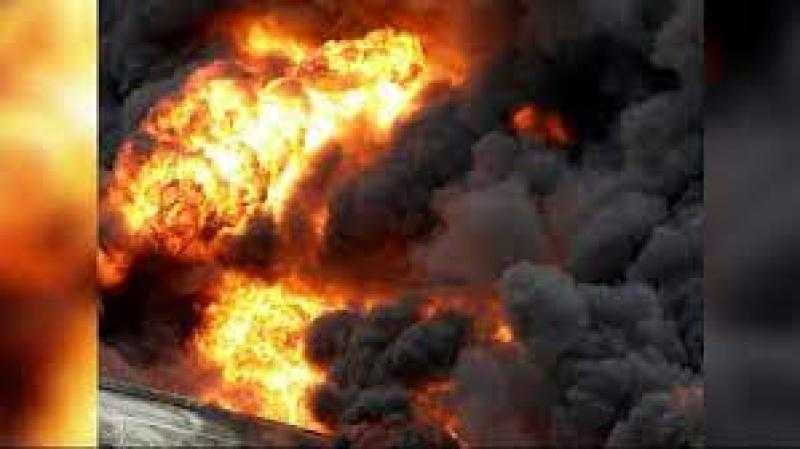 حريق كبير في مدينة زابوريجيا الأوكرانية إثر قصف صاروخي