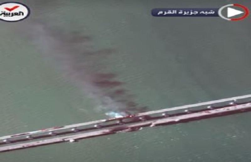شاهد.. صور لجسر القرم قبل وبعد تفجيره «فيديو»