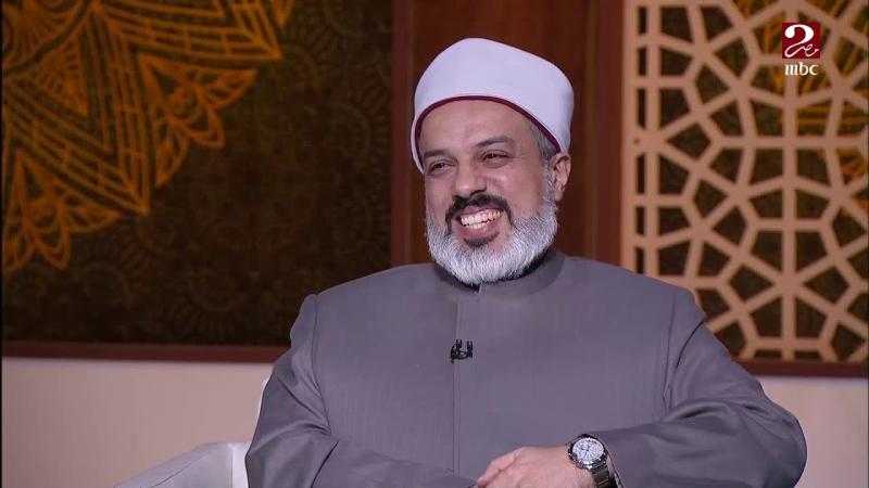 «هل يجوز إعطاء أموال الحج لأخي المتعسر؟».. أحمد ممدوح يجيب