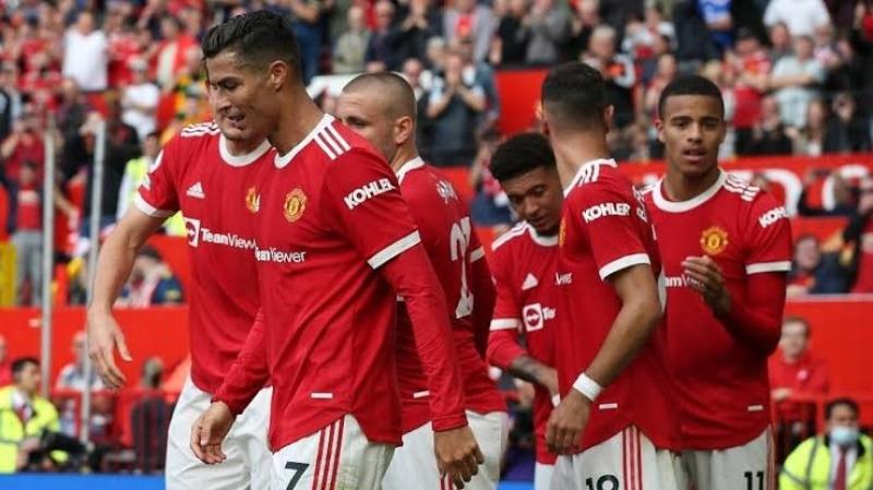 رونالدو يقود مانشستر يونايتد للفوز على إيفرتون بهدفين
