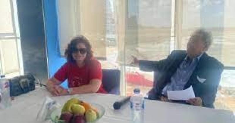 خلاف عنيف بين إلهام شاهين ومحمد جلال