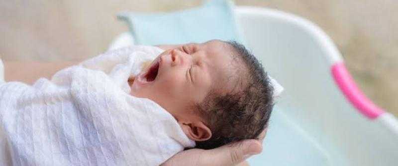 «الإفتاء»: في هذه الحالة لا يُنسب ولد الزنا إلى أبيه رغم اعترافه به