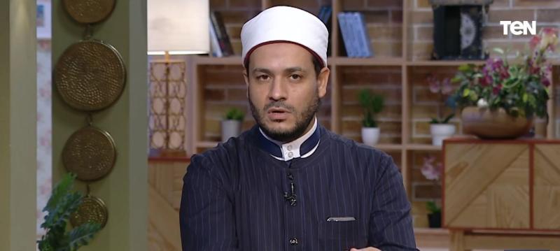 «ابني يريد الزواج من مطلقة لديها طفل».. ورد غير متوقع من عالم أزهري.. «فيديو»