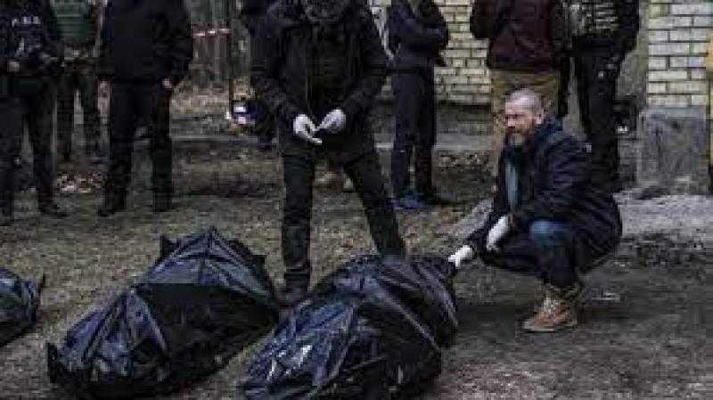 أوكرانيا تعثر على عشرات الجثث لمدنيين مدفونين في منطقتين محررتين