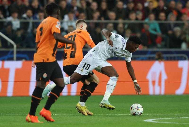 ريال مدريد يتعادل بصعوبة أمام شاختار ويصعد لدور الـ16 من أبطال أوروبا