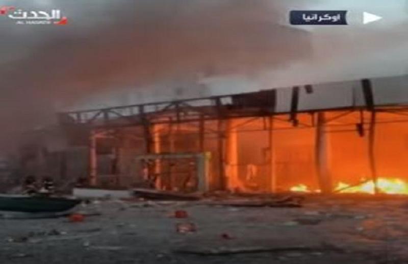 شاهد.. آثار مدمرة لضربات روسية على المناطق السكنية في زابوريجيا  «فيديو»