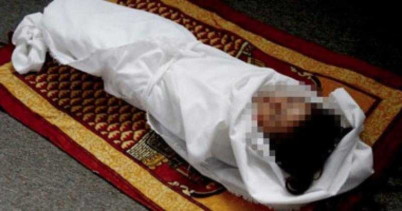 السجن 3 سنوات لربة منزل ضربت طفلتها حتى الموت