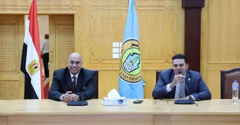 جانب من الدورة