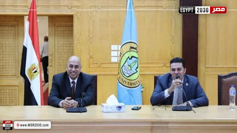 جانب من الدورة
