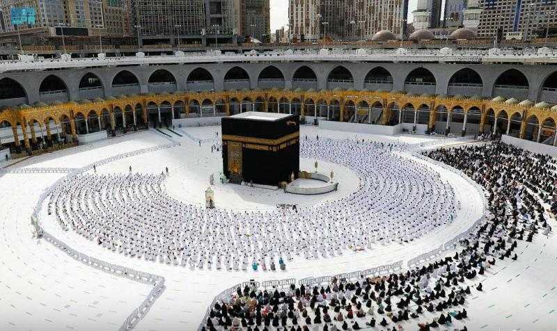 للمصريين المقيمين بالخارج.. تفاصيل رحلة العمرة بـ 4 آلاف جنيه «فيديو»