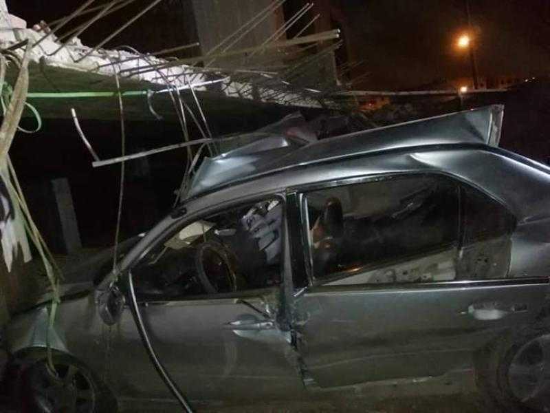 فاجعة على طريق الواحات.. الأم ماتت تحتضن طفلتها ولحق بهما الأب