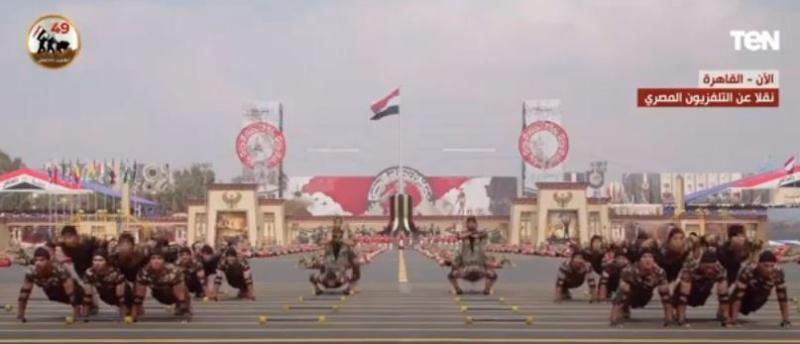 بجرأة وجسارة.. طلبة الكليات العسكرية يؤدون التدريبات أمام الرئيس السيسي «فيديو»