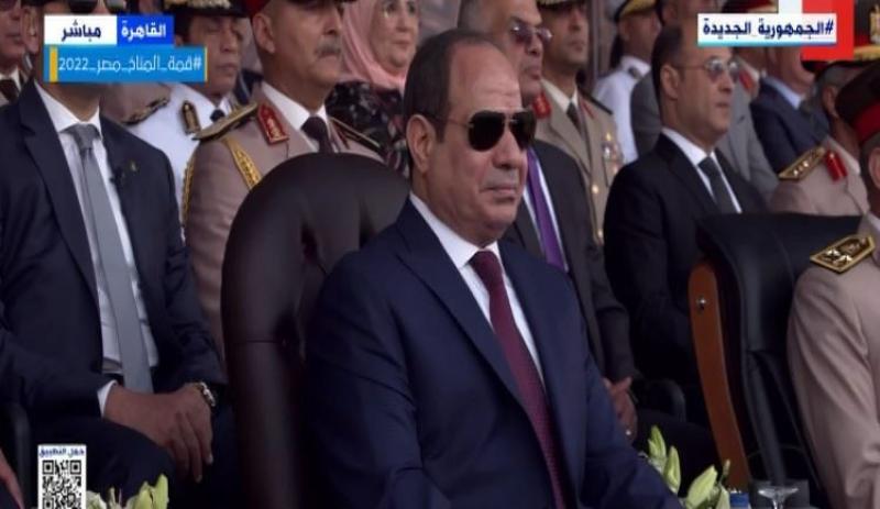 السيسي يشهد فيلما تسجيليا بعنوان ”قادة في وجدان الأمة” خلال حفل تخريج الكليات العسكرية «فيديو»