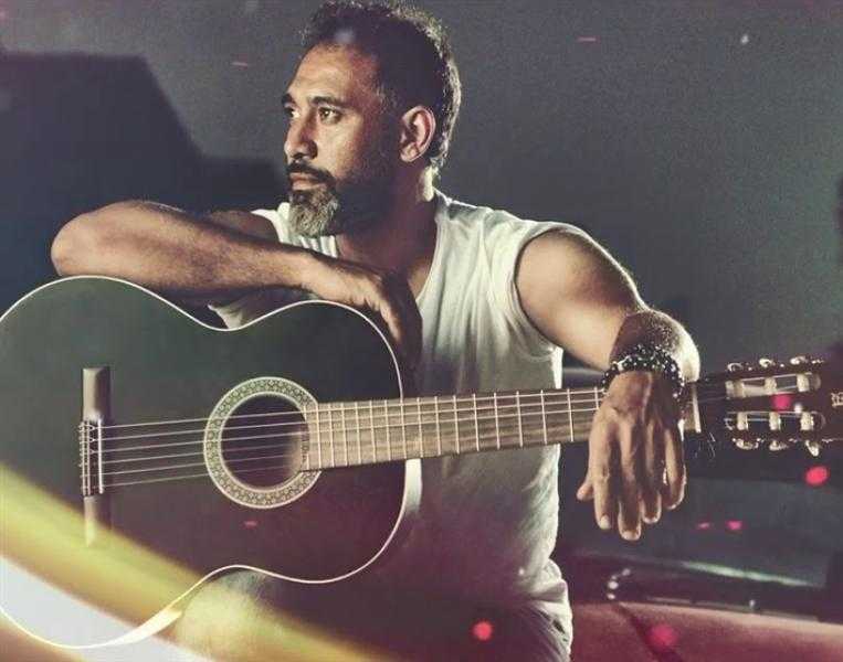 عمرو مصطفى يطرح «سيبوه» اليوم