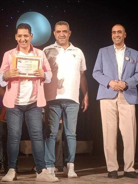 ثقافة السويس تحتفي بإتمام دورة الروبوت والساعة الرقمية