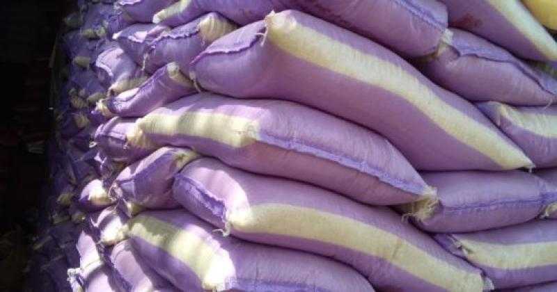 ضبط 5 أطنان أرز ومكرونة ودقيق في مخزن بالجيزة