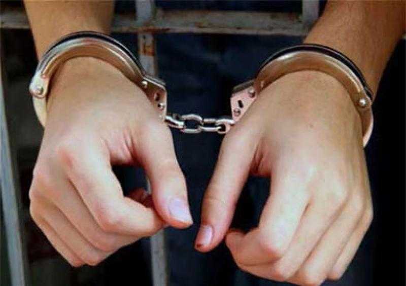 المشدد 15 سنة لكوافيرة و 7 سنوات لشقيقيها لقتلهم شخصًا